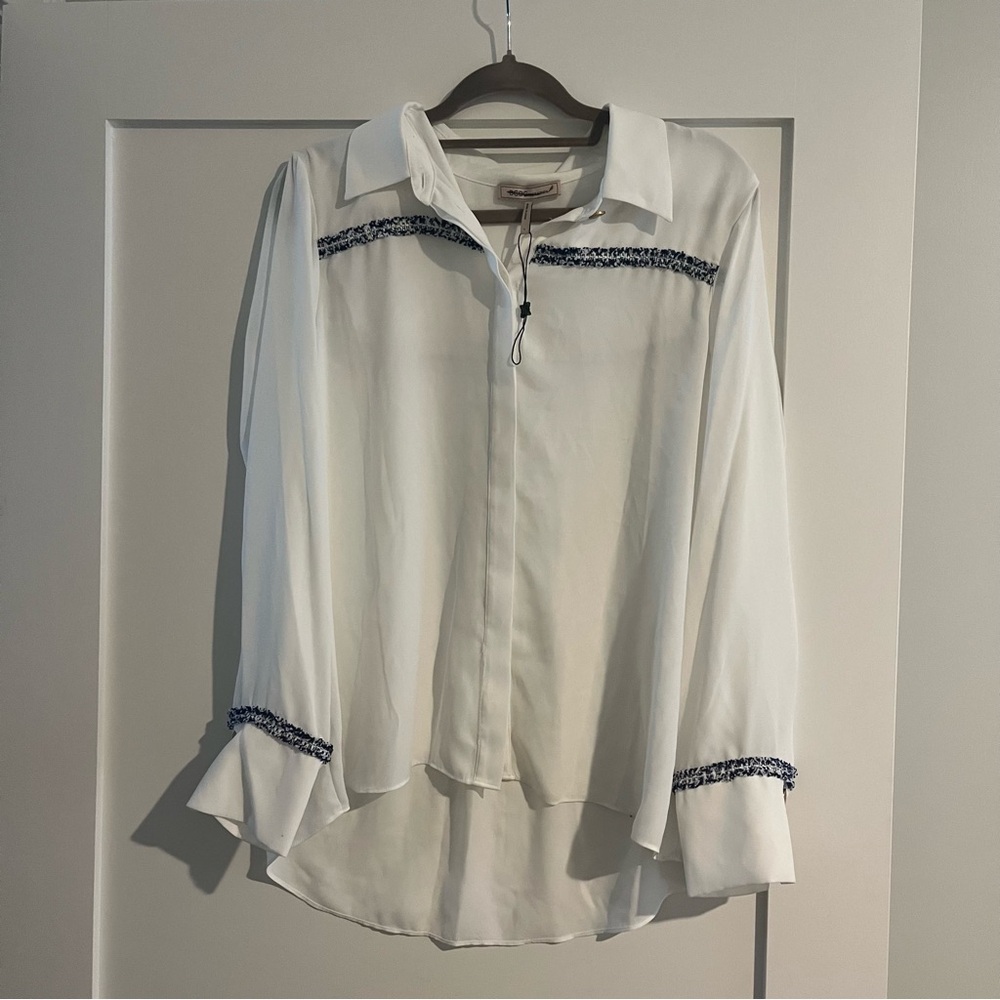 BCBGeneration New Without Tags White Button Down Blouse Size Large